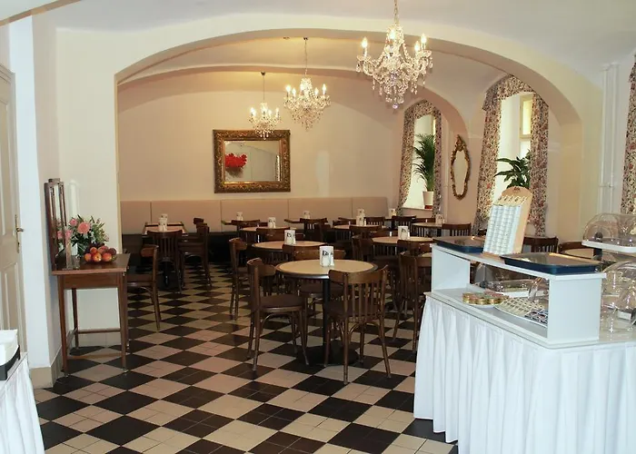 Graf Stadion Hotel
