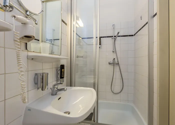 Graf Stadion Hotel