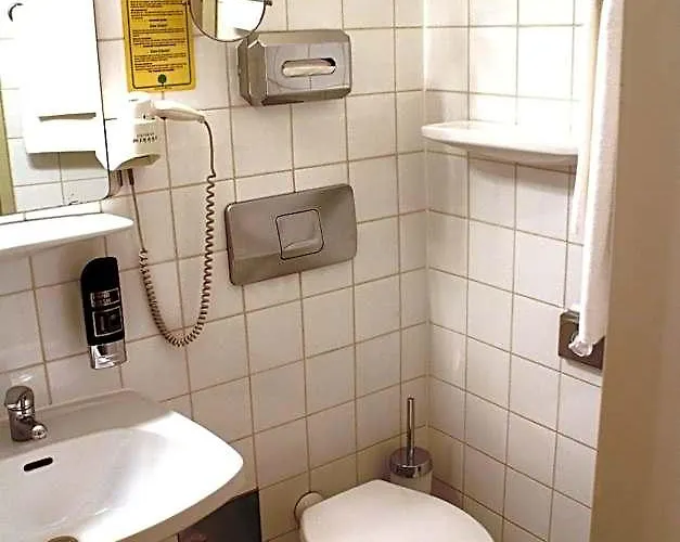 Graf Stadion Hotel 3*